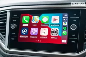 Apple CarPlay/Android Auto